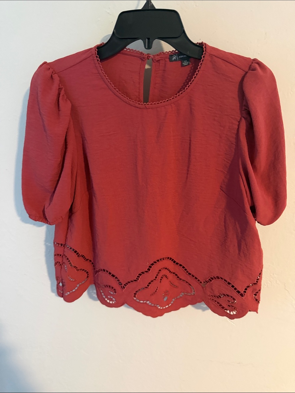 Adrianna Papell Red Eyelet Hem Puff Sleeve Blouse